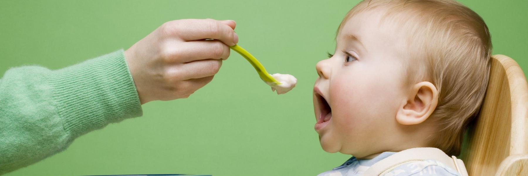 Когда вся родня хейтила: как справиться с трудностями питания детей в первый год жизни