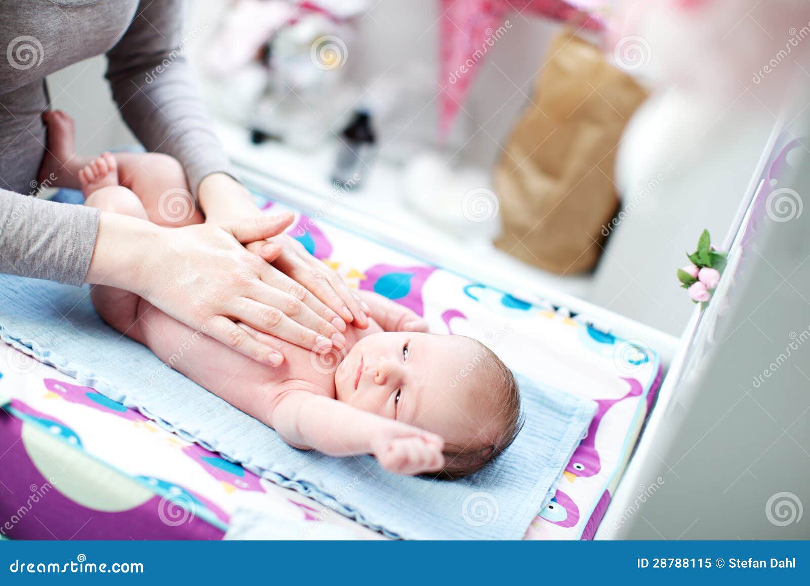 5 вопросов, которые волнуют молодых мам о новорожденных