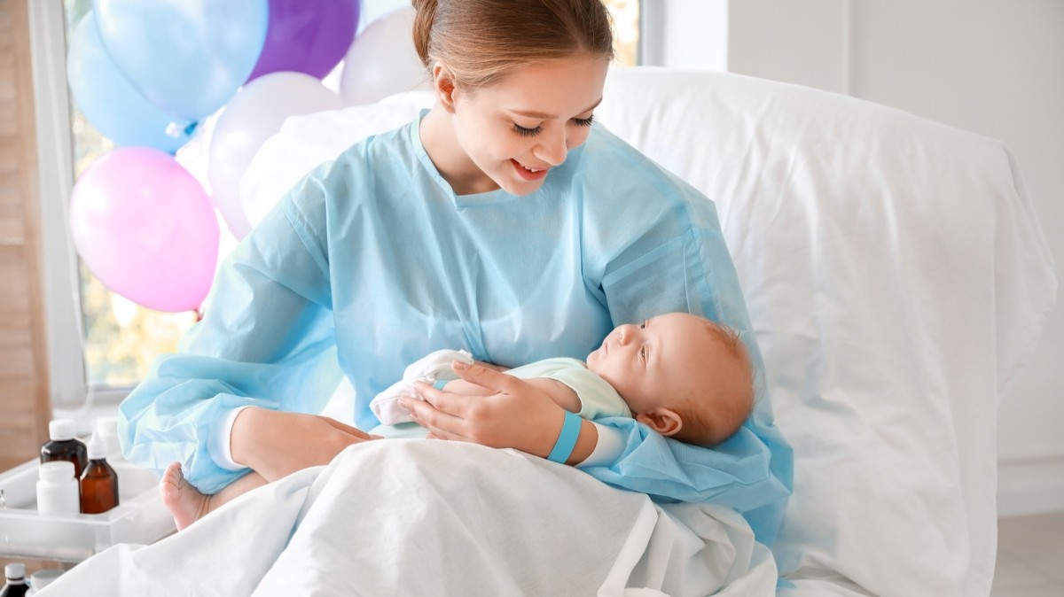 Что происходит с младенцем в роддоме: неожиданные медицинские манипуляции