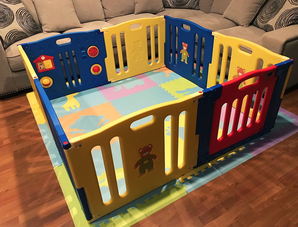 Детский манеж: как он может стать вашим секретным оружием