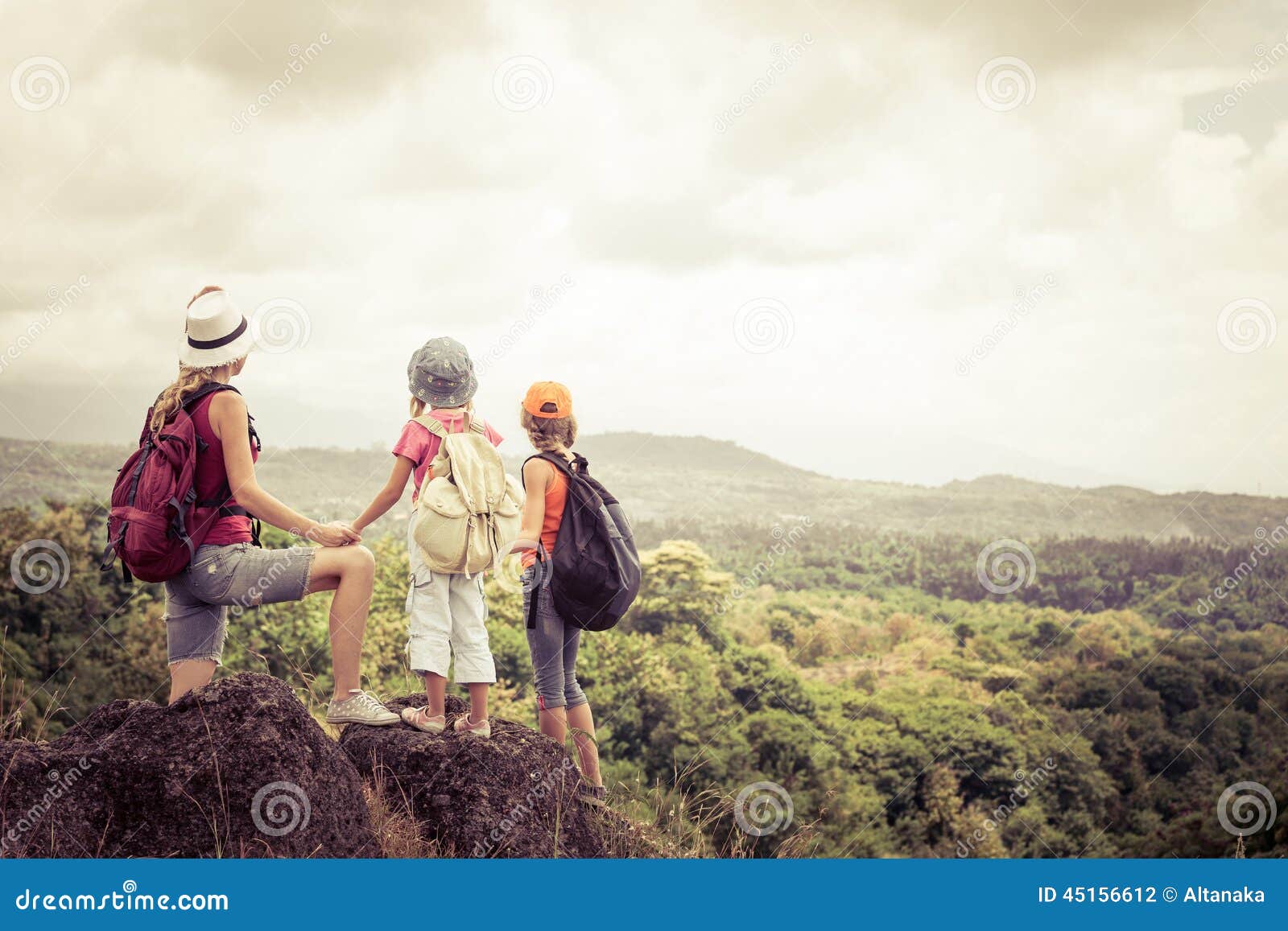 Горы с ребенком: как я открыла для нас новый мир