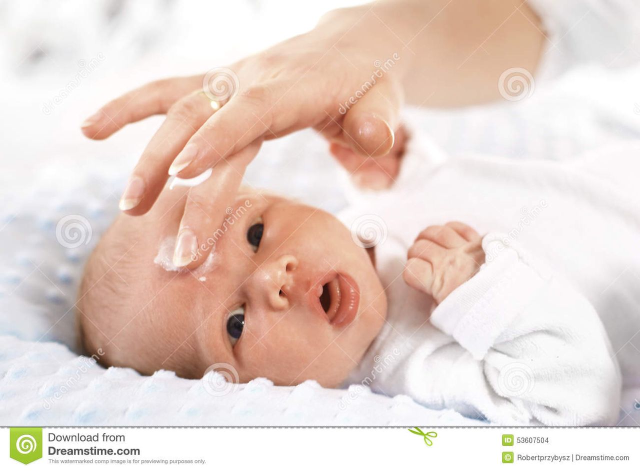 Тайны нежной кожи: как правильно ухаживать за кожей ребенка