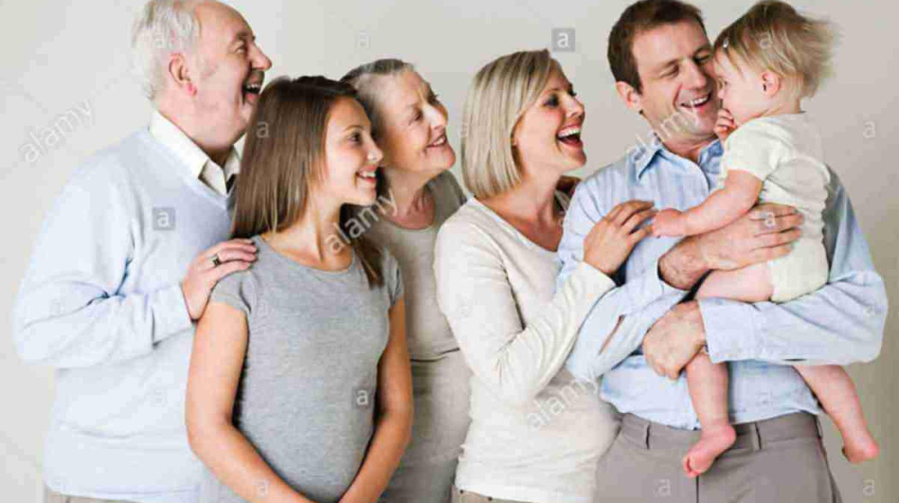 Игра на грани: как не потерять себя в отношениях с взрослыми детьми